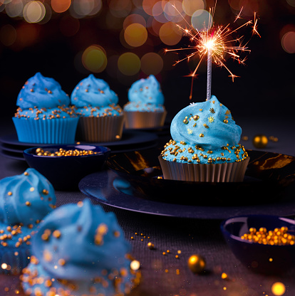 Happy, Seasonal, Social Media, Trend, Birthday, Cupcakes