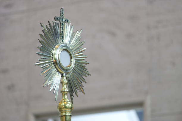 istock Blessed Sacrament on the altar 1292948838