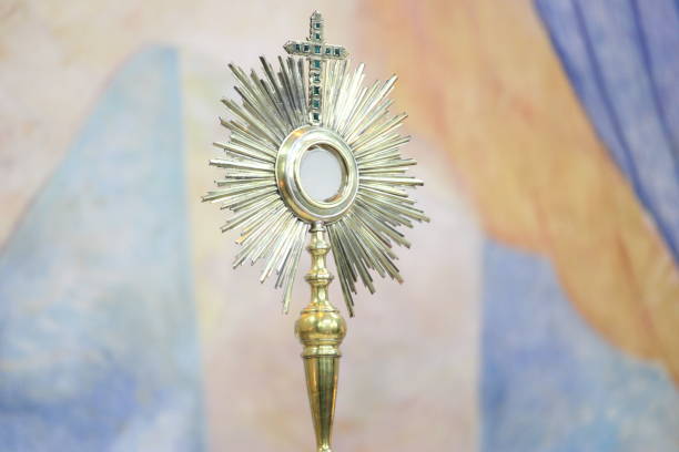 istock Blessed Sacrament on the altar 1292948848