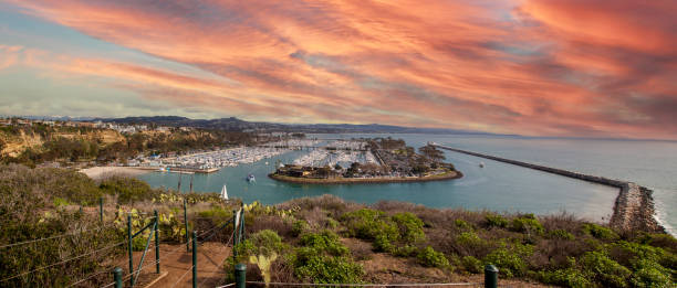 istock Sunset over Dana Point Harbor from the hiking path 1292969247