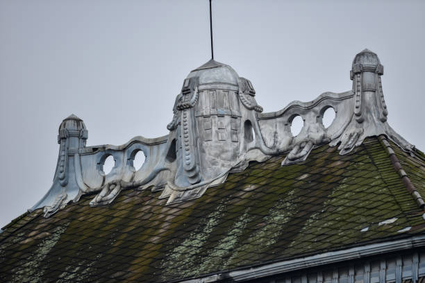istock Details of old roofs 1292992584