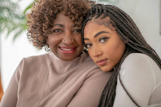 istock African American Mother and daughter 1293038842