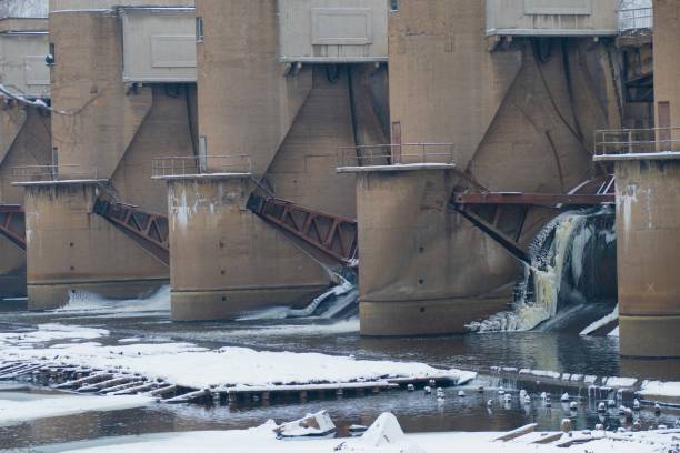 istock Dam cleansing water in Moscow in winter 1293069200