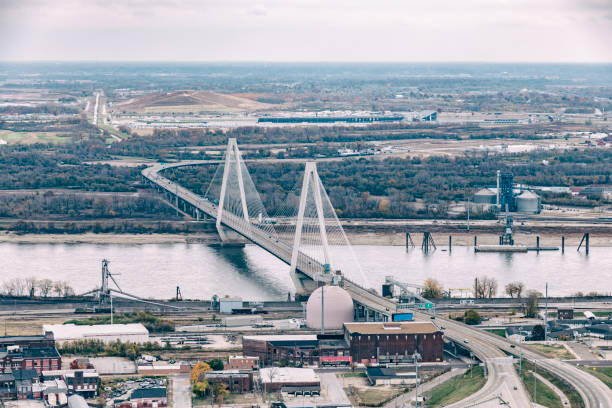 istock Bridge Over the Mississippi River 1293111220