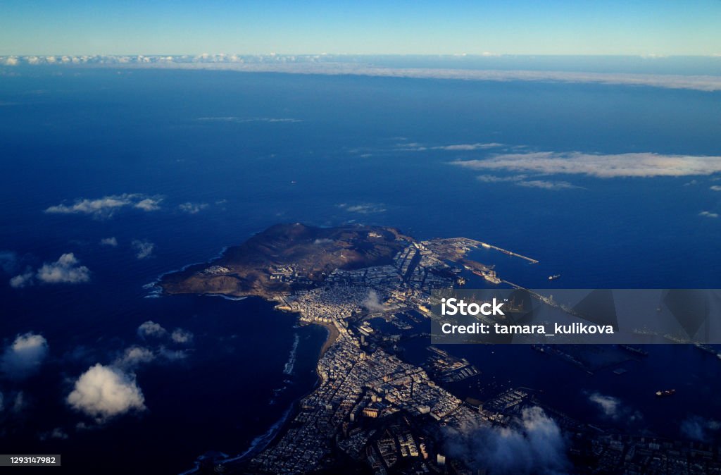 melodisk Afbrydelse bryder daggry Las Palmas De Gran Canaria From The Air Low Winter Evening Light Stock  Photo - Download Image Now - iStock