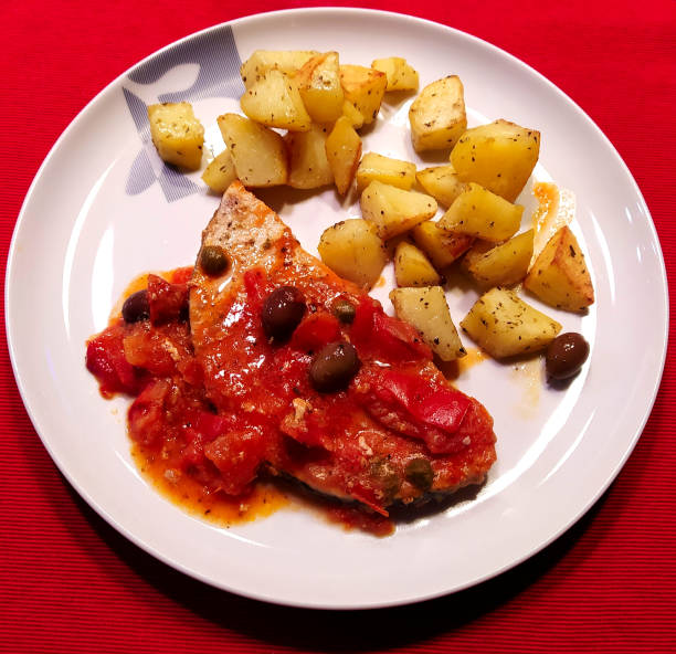 pesce spada alla siciliana - tuna steak grilled tuna food foto e immagini stock