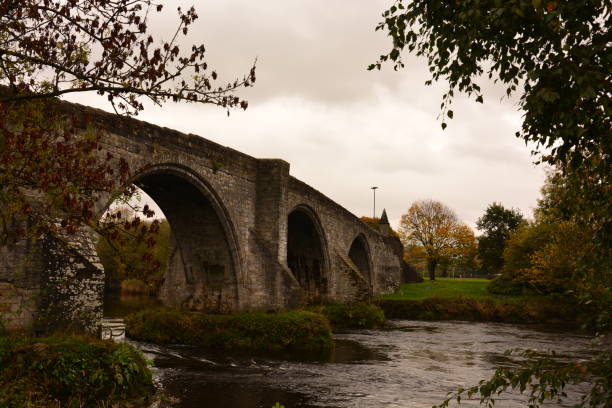 istock Old Bridge of Stirling in Schottland 1293193599
