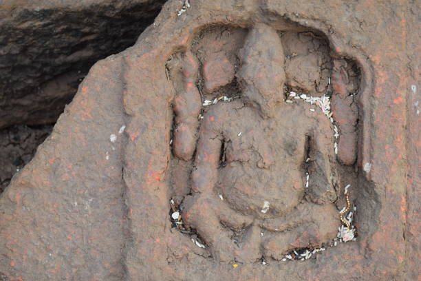 picture of ancient carving of lord ganesha spotted in the old city of india - indian god fotos imagens e fotografias de stock