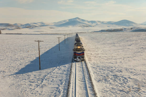 eastern express in winter season kars turkey - non urban scene railroad track station day imagens e fotografias de stock