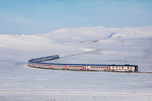 Eastern Express en Invierno Kars Turquía photo