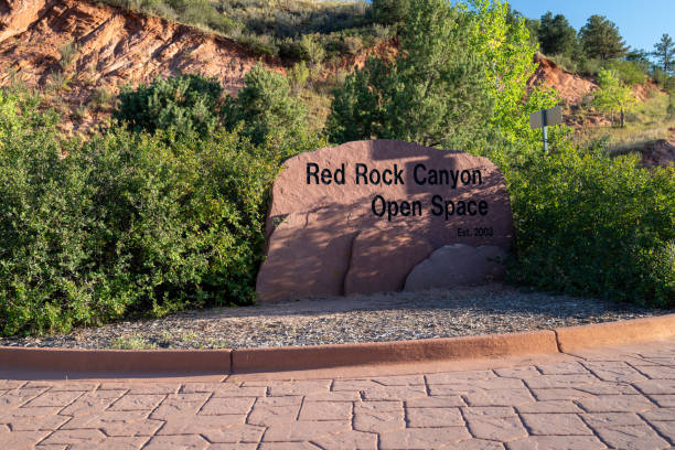 istock Red Rocks Open Space in Colorado Springs - welcome sign 1293334219