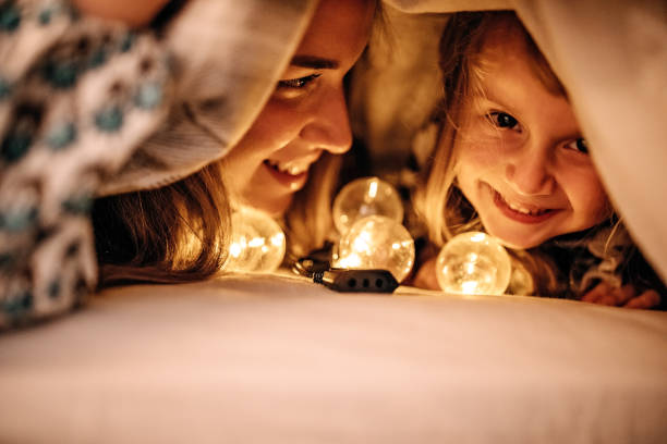 istock Tell me a story mum 1293370440