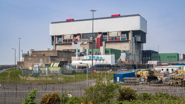 kernkraftwerk heysham, lancashire, england - edf stock-fotos und bilder