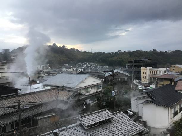 istock Scenery of Beppu Onsen where steam rises 1293408678