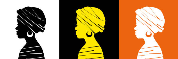 плакат с тремя женскими профилями. африканская молодая девушка в платку. абстрактный силуэт женщины с серьгой в ухе. черный силуэт головы д� - black background women portrait afro stock illustrations