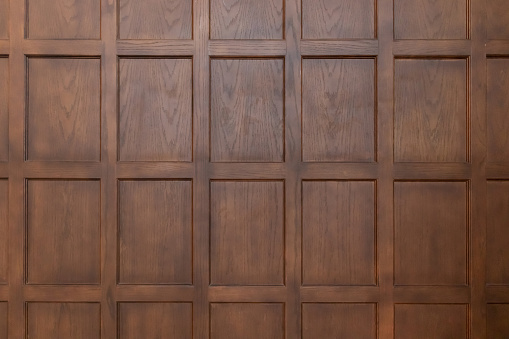 vista frontal de los paneles de pared de madera clásicos textura de fondo photo