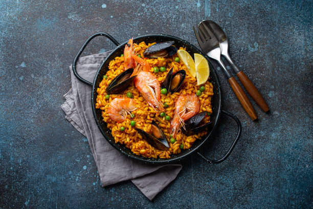 istock Traditional Spanish seafood paella 1293421985