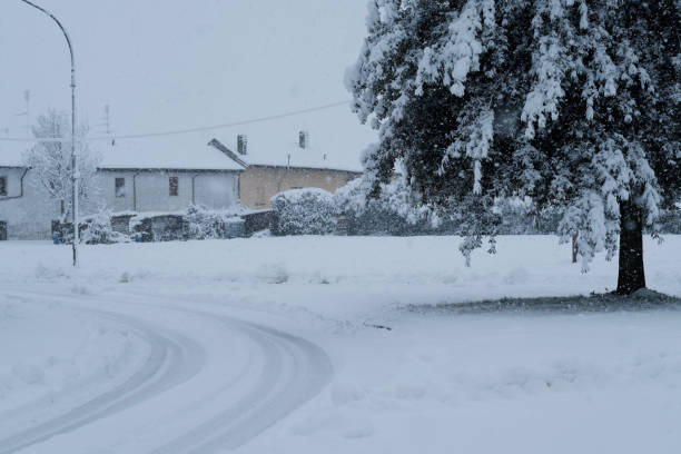 istock Street with snow 1293487413