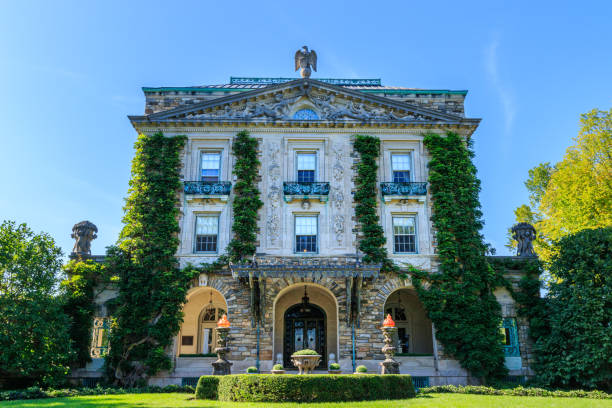 Kykuit (Rockefeller Estate) Pocantico Hills, New York - September 15, 2019: Kykuit, the estate of John D. Rockefeller and a National Historic Landmark, is located in New York's Hudson Valley. mansion stock pictures, royalty-free photos & images