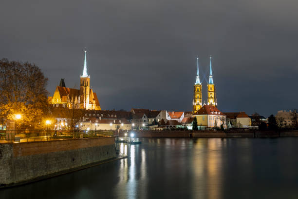 istock Tum island from river side. Wroclaw cityscape, Poland 1293522196