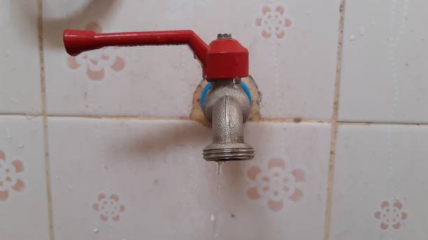 istock Old fauce installed in the bathroom. 1293554360