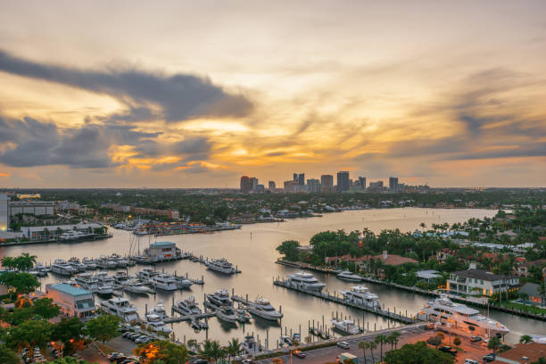 istock Ft. Lauderdale, Florida, USA downtown cityscape 1293626661
