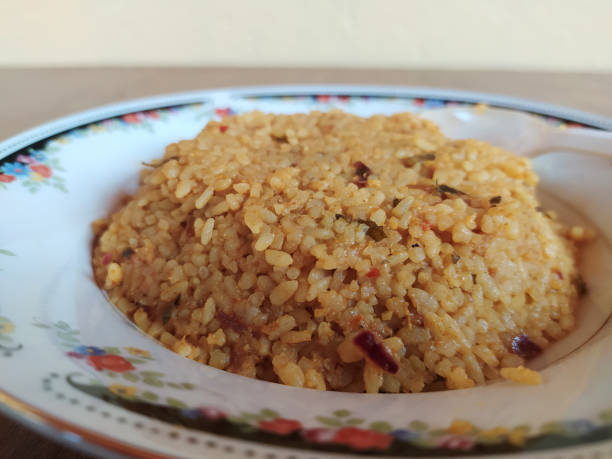 l’assiette de riz spéciale avec délicieux - stock alimentaire - ashen photos et images de collection