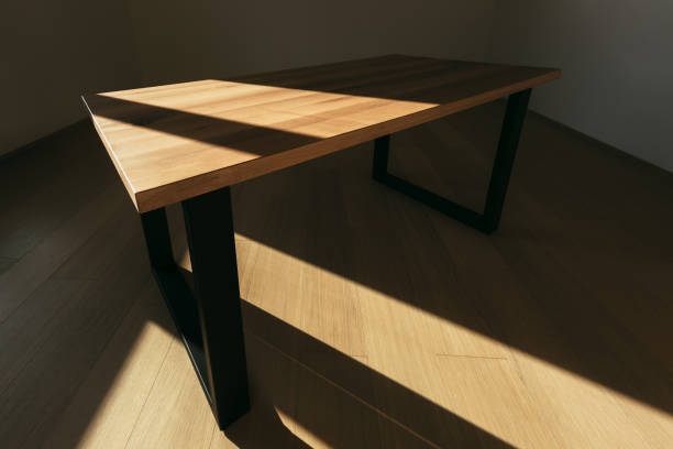 moder wooden table made of solid wood - table toughness steel pattern imagens e fotografias de stock