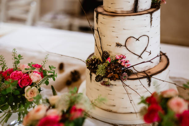 istock Detail of wedding cake 1293651054