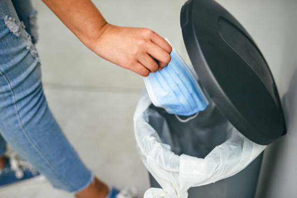 istock Dispose your mask as soon as you get home 1293653154