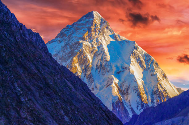 Majestic view of the K2 peak View of world's second highest mountain in the world during dusk k2 mountain panorama stock pictures, royalty-free photos & images