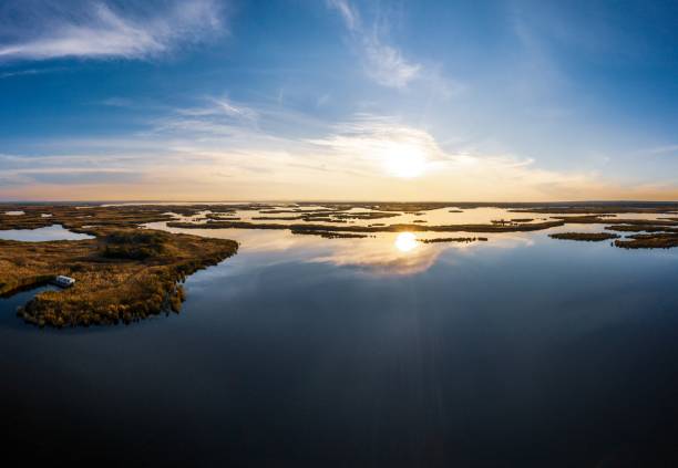 istock Irresistible floods on the Samara river on the dnieper in the evening light 1293768848