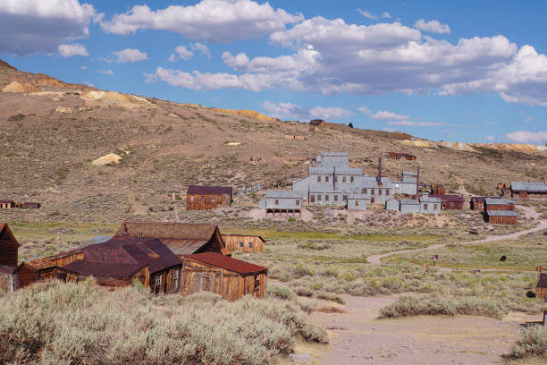istock Bodie ghost town buildings 1293797556