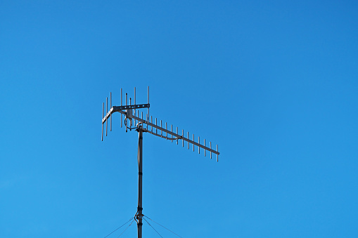 antenna\nantenna