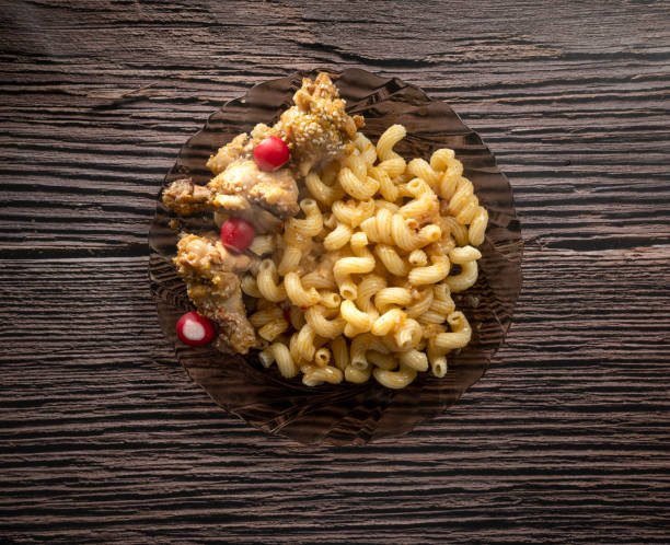 Chicken wings with pasta