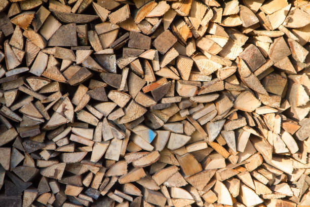 Pile of chopped fire wood Pile of chopped fire wood prepared for winter fuelwood stock pictures, royalty-free photos & images