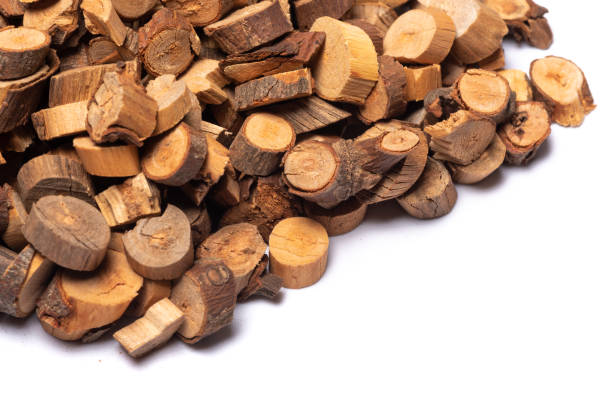 istock Chinese cinnamon heap on a white background 1293964204