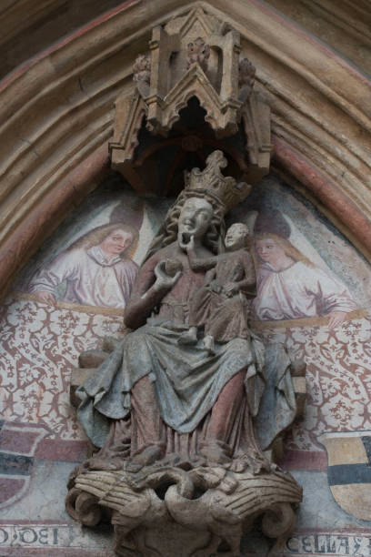 istock Adoration of the Virgin Mary 1294087055