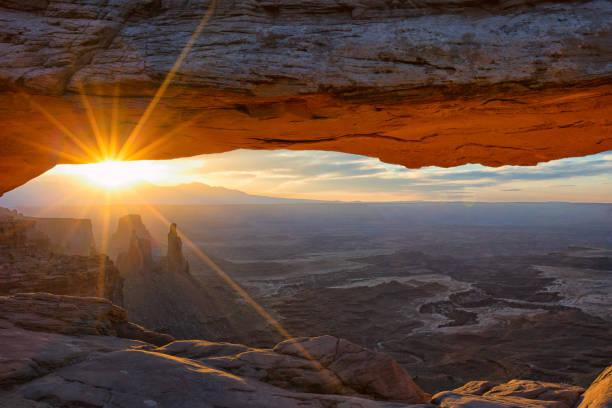 istock Sunrise over Canyonlands 1294090904