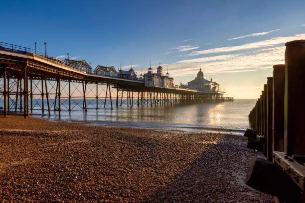 istock Eastbourne Pier at sunrise. 1294117738