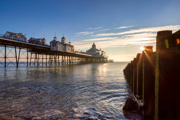istock Eastbourne Pier at sunrise. 1294138842