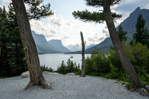 istock Wild Goose Island Overlook on a quiet afternoon 1294150533
