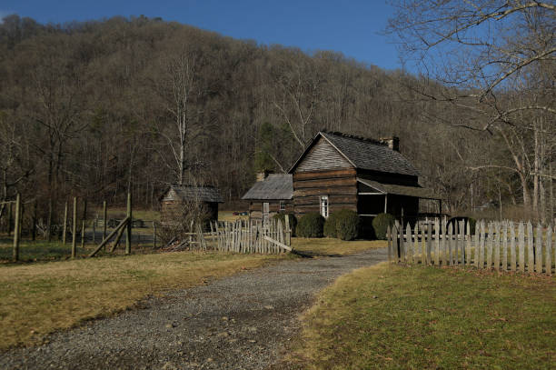 istock Historic Smoky Mountain Farm 1294195440