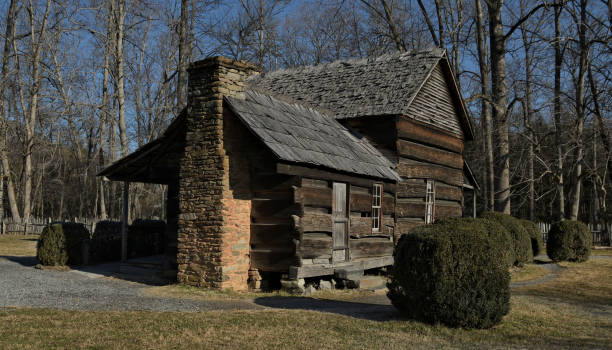 istock Historic Smoky Mountain Farm 1294195470