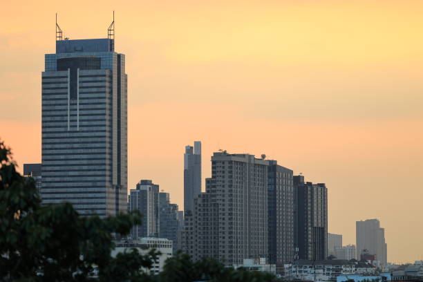 istock Cityscape in the evening 1294267190