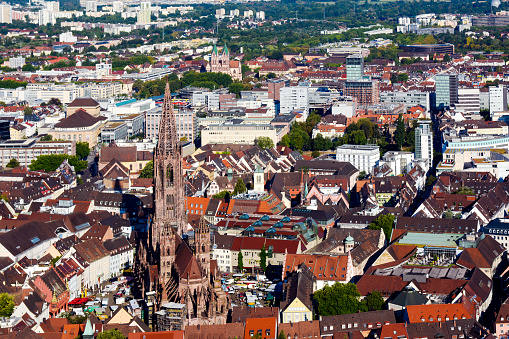 Freiburg, view from the Schlossberg to the cathedral and the old town as well as to the Rhine plain with the Vosges in the background