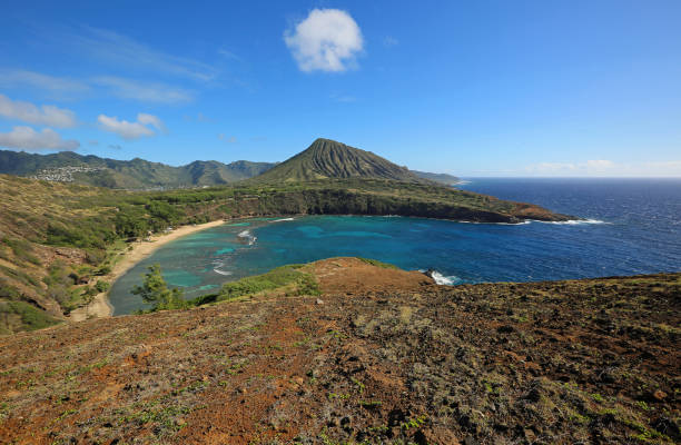 istock Round cloud over Hanauma Bay 1294284415