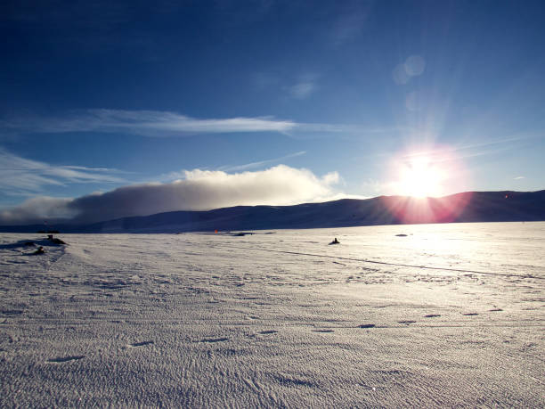 istock Beautiful sunny day in the winter 1294284807