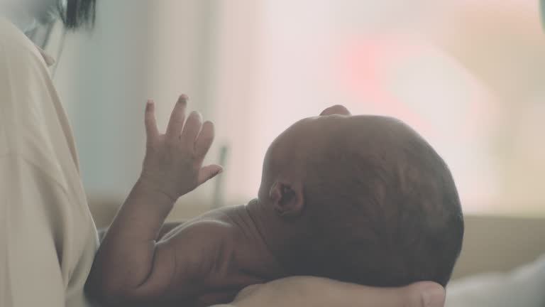 3,300+ Woman Giving Birth Stock Videos and Royalty-Free Footage - iStock