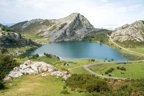 istock Lakes of Covadonga 1294313804